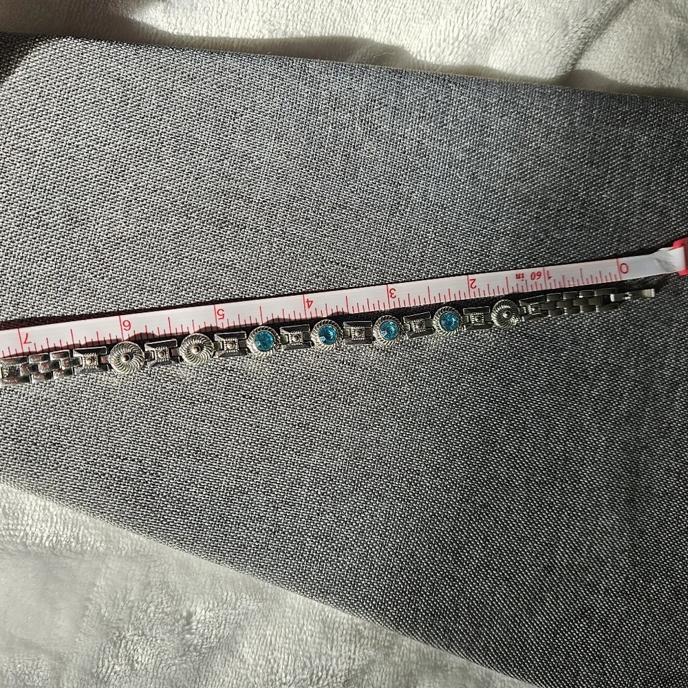 Vintage Silver Tone Scroll Link 7